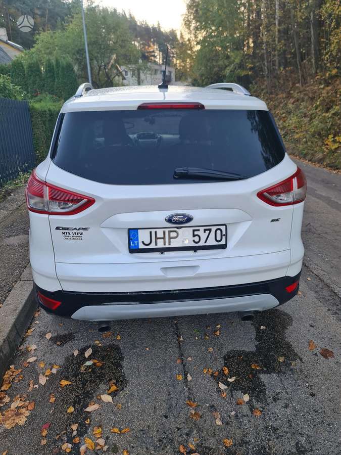Ford Escape 2015 — салон
