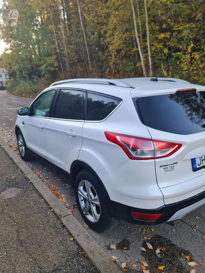 Ford Escape 2015 — двигун 2488 cm³, 170 HP (125kW)