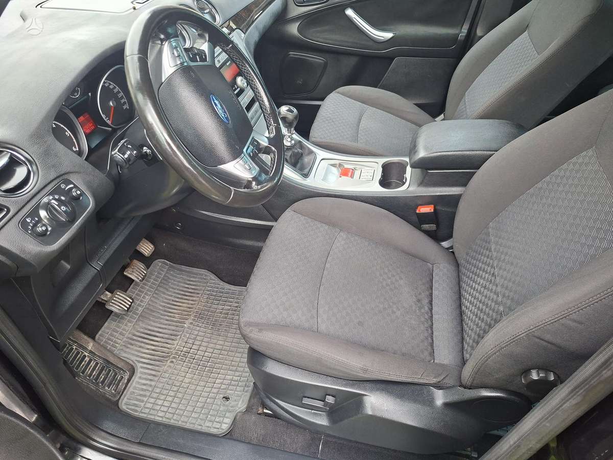 Ford Galaxy 2007 — photo 8