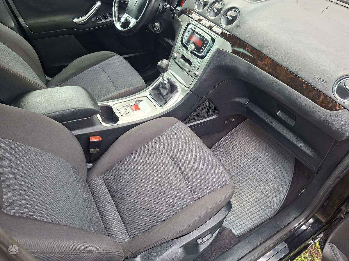Ford Galaxy 2007 — photo 9