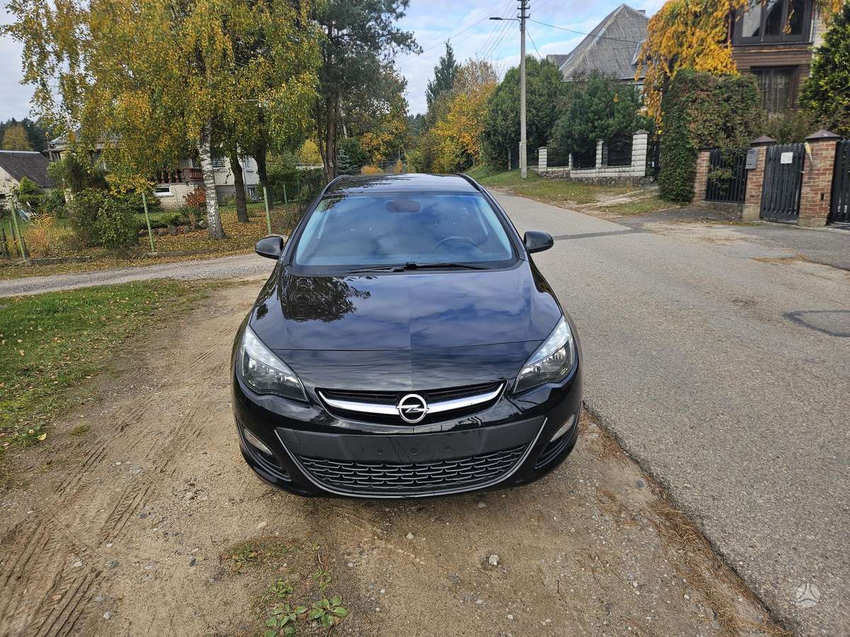 Opel Astra 2015 — photo 17