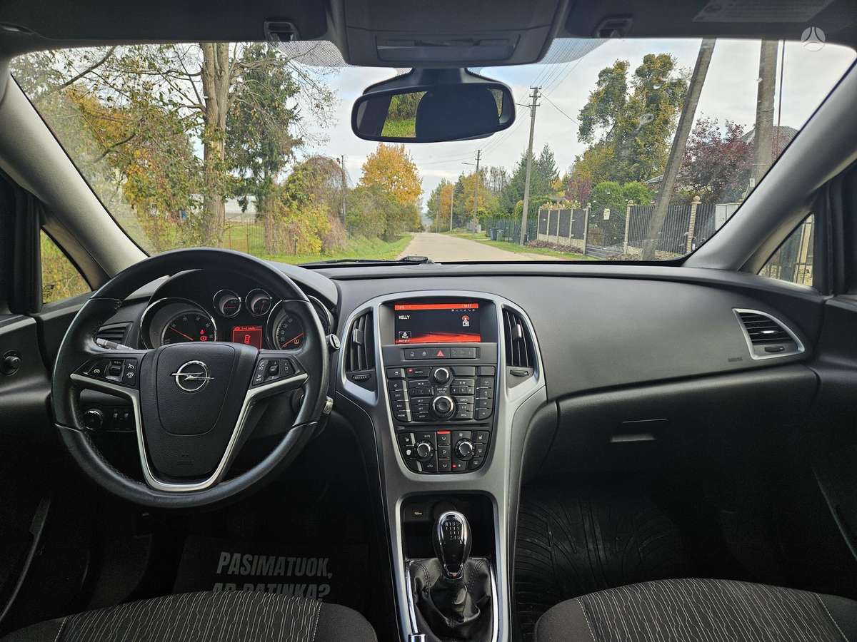 Opel Astra 2015 — photo 21