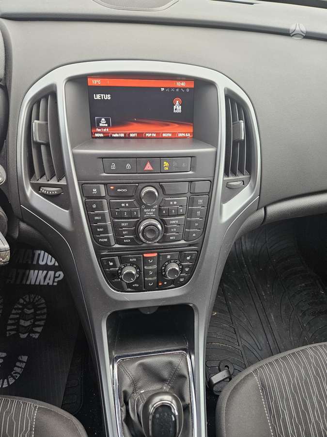 Opel Astra 2015 — engine 1598 cm³, 110 HP (81kW)
