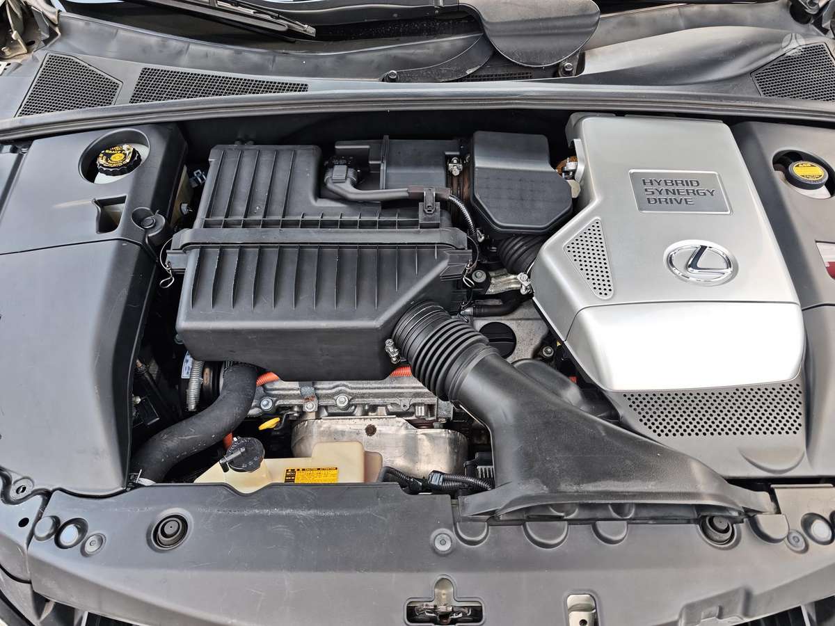 Lexus RX 2005 — photo 13