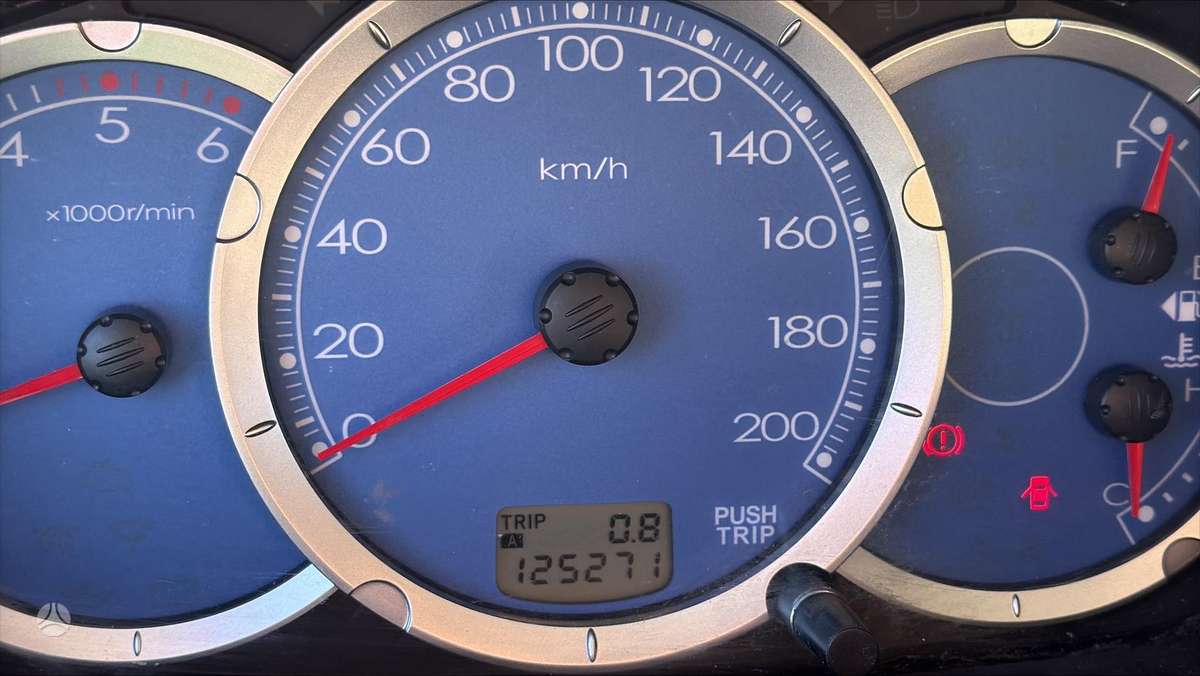 Mitsubishi L200 2010 — photo 9