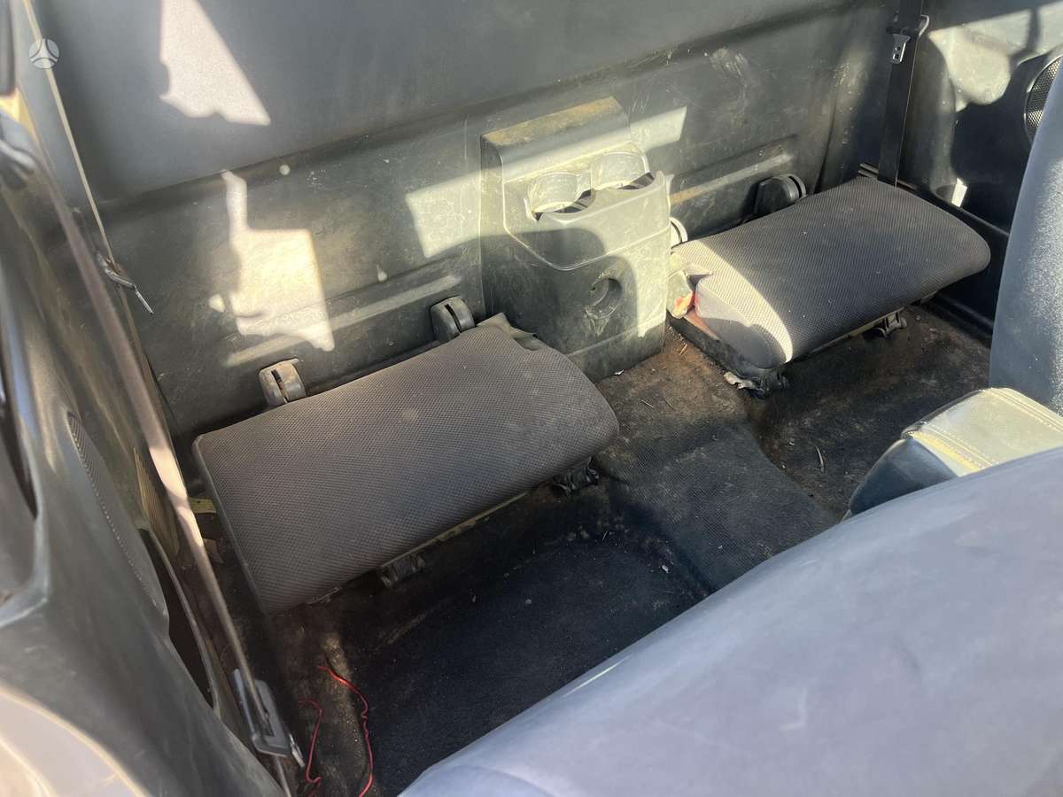 Isuzu D-Max 2011 — photo 23