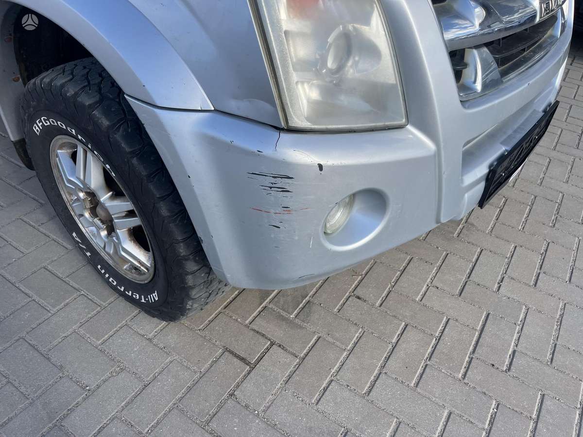 Isuzu D-Max 2011 — photo 5