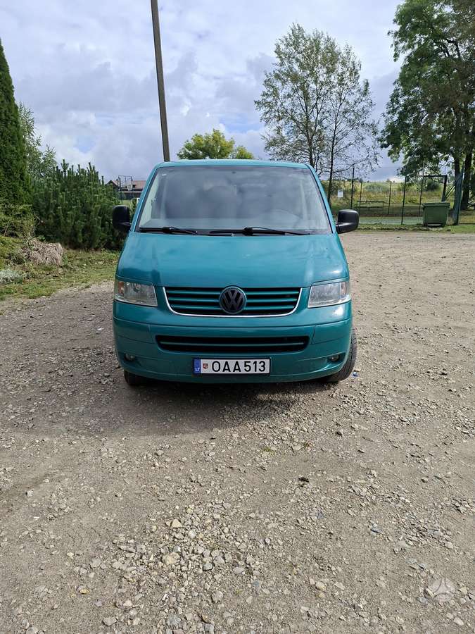 Volkswagen Transporter 2005 — rear view