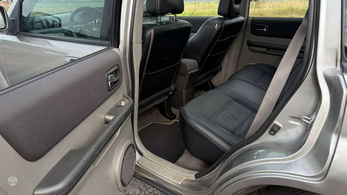 Nissan X-Trail 2005 — photo 12