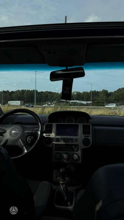 Nissan X-Trail 2005 — photo 18