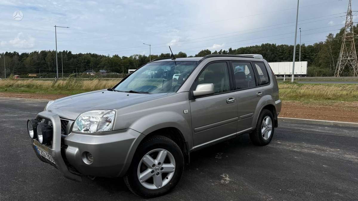 Nissan X-Trail 2005 — interior