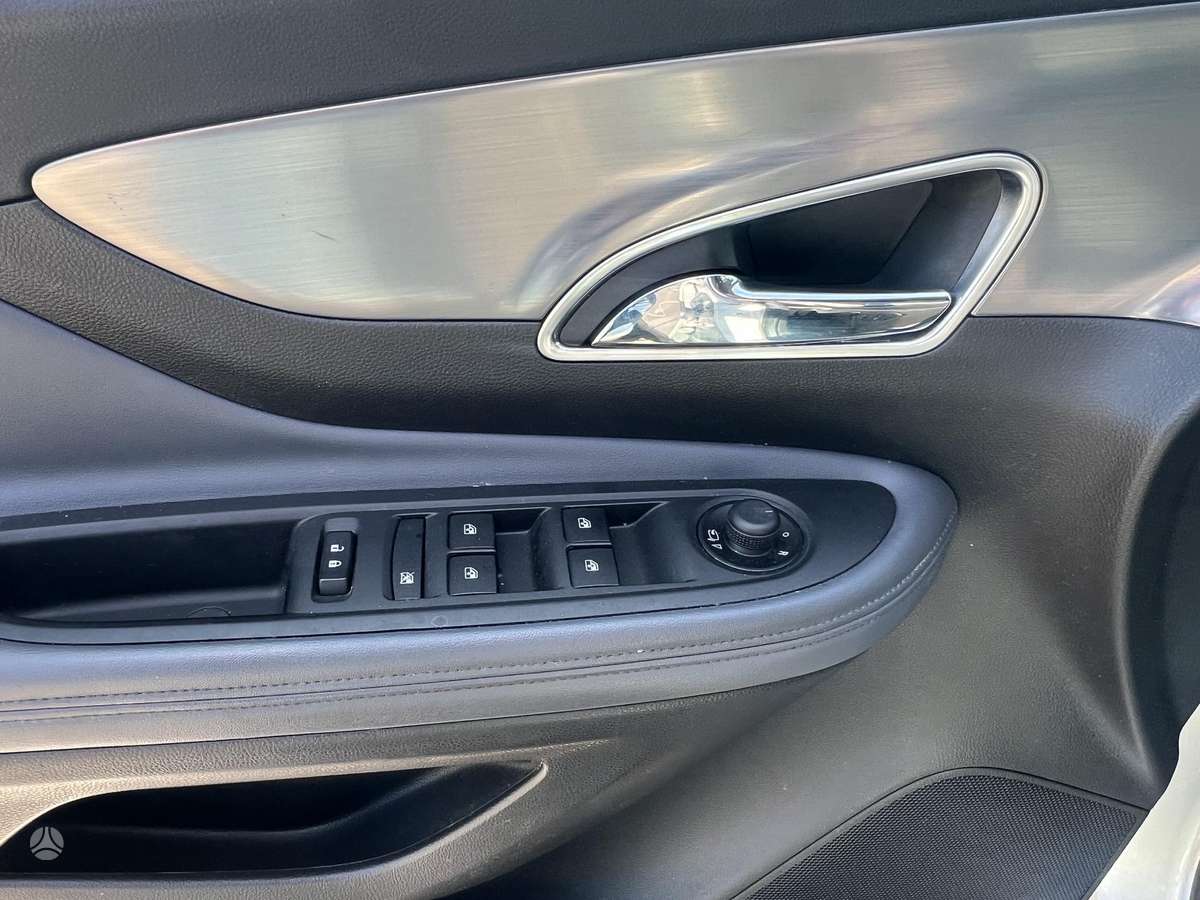 Opel Mokka 2015 — photo 15