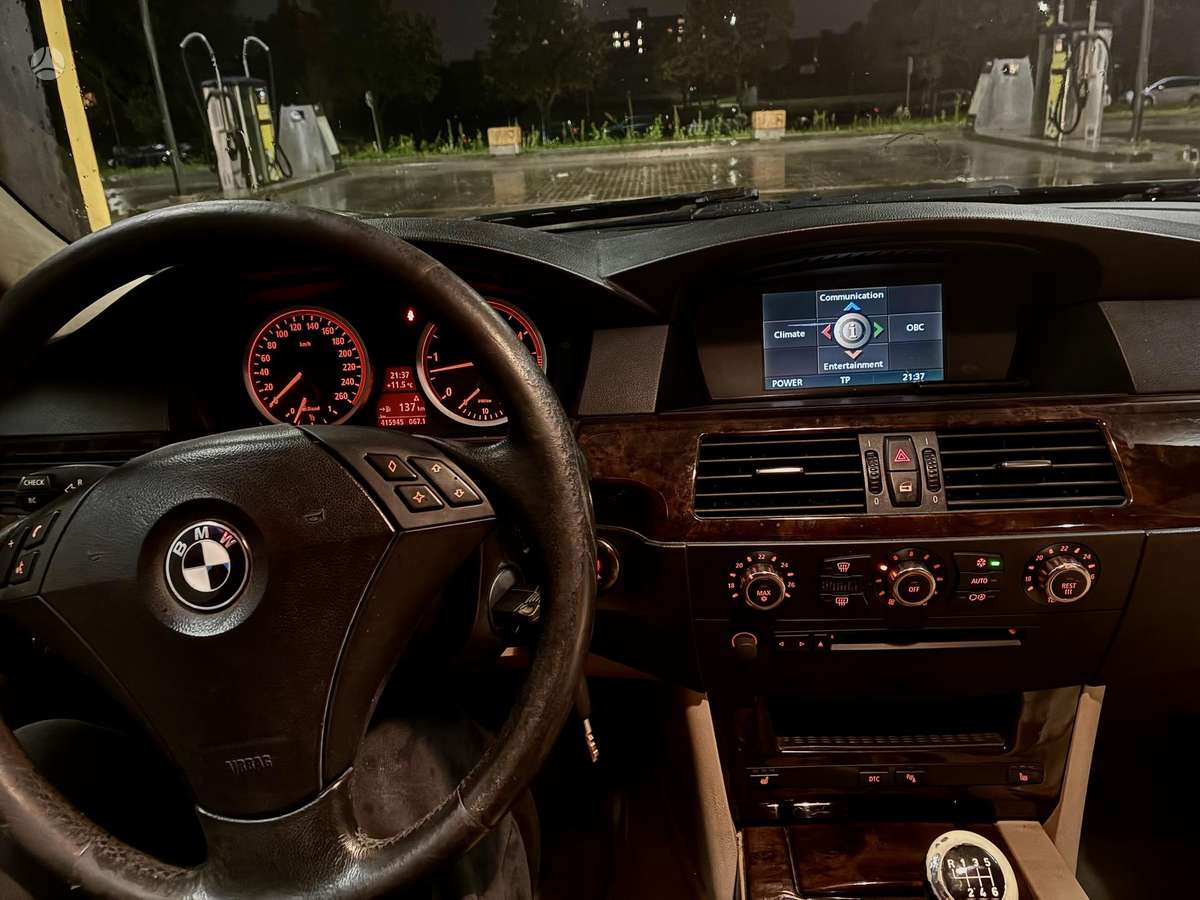 BMW 525 2005 — engine 2497 cm³, 177 HP (130kW)