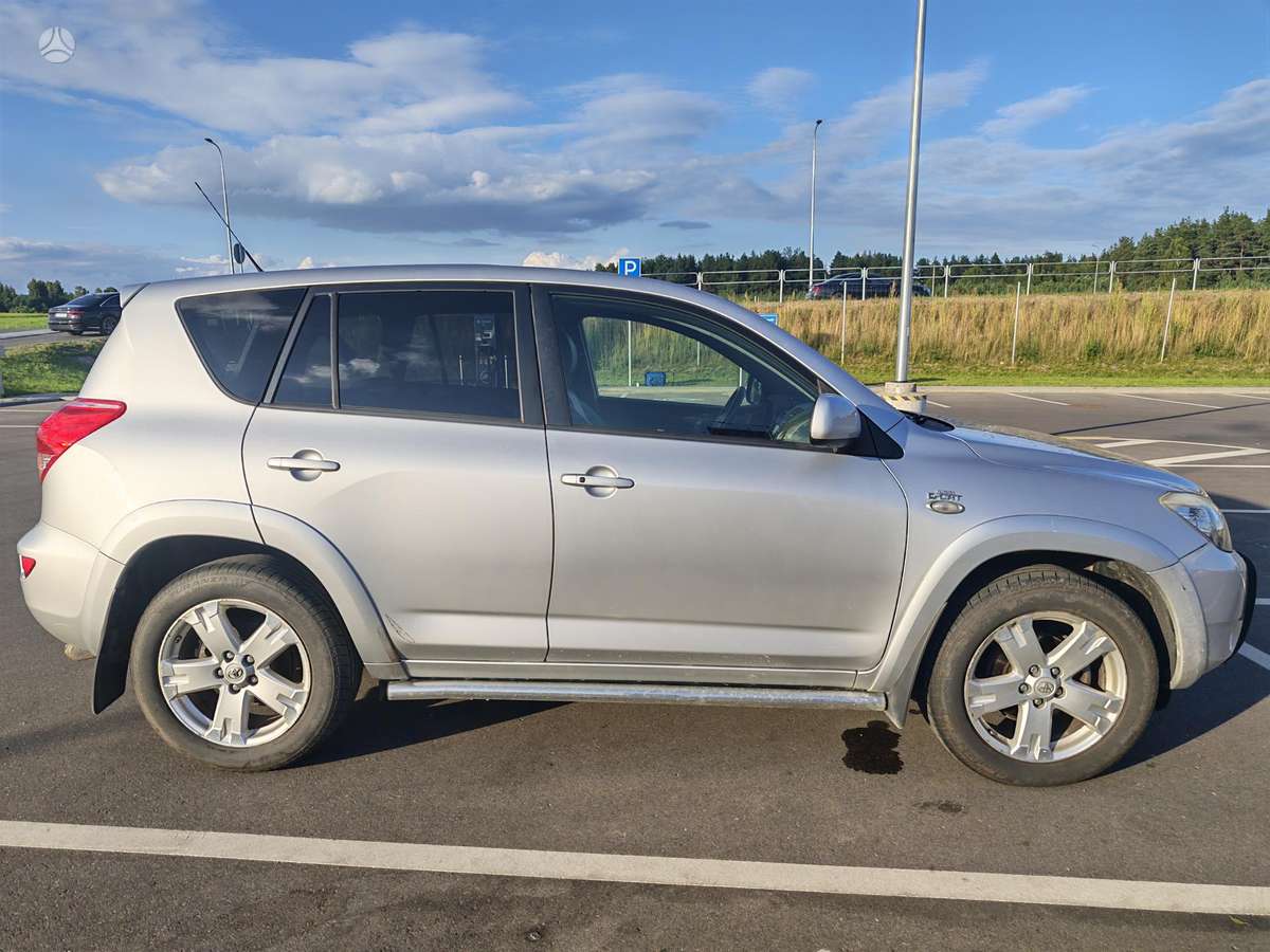 Toyota RAV4 2008 — engine 2231 cm³, 177 HP (130kW)