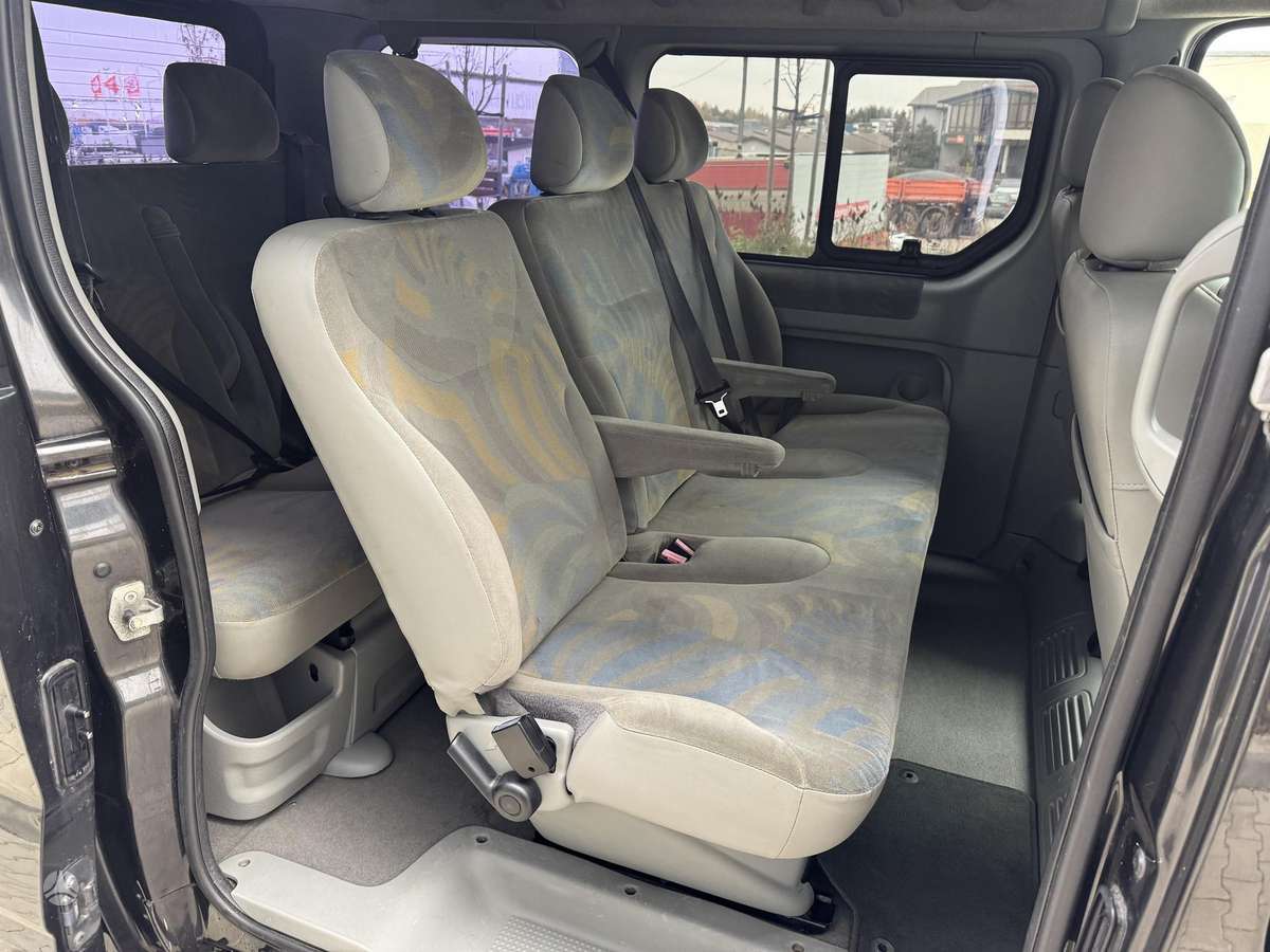 Renault Trafic 2004 — photo 12