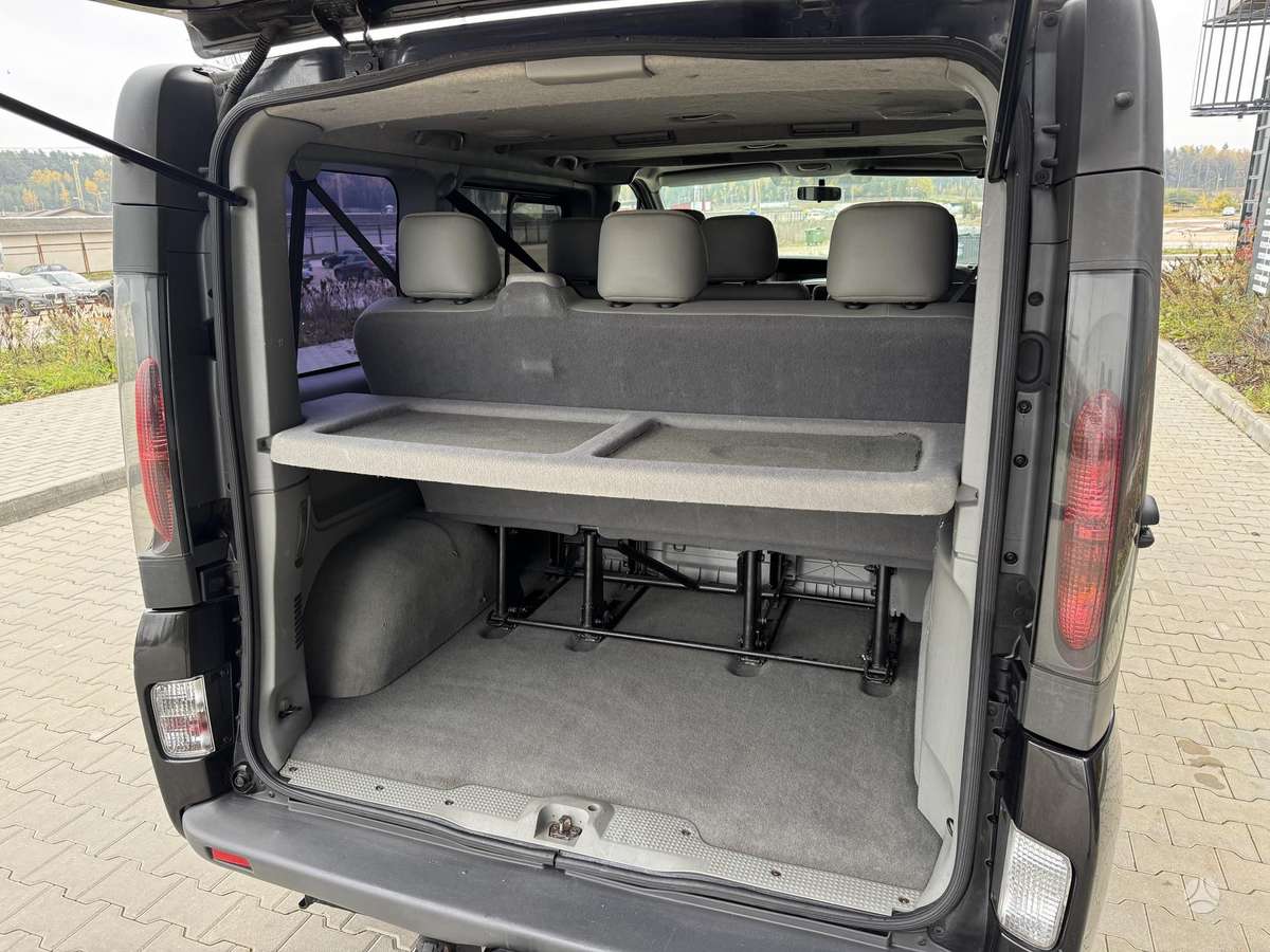 Renault Trafic 2004 — photo 14