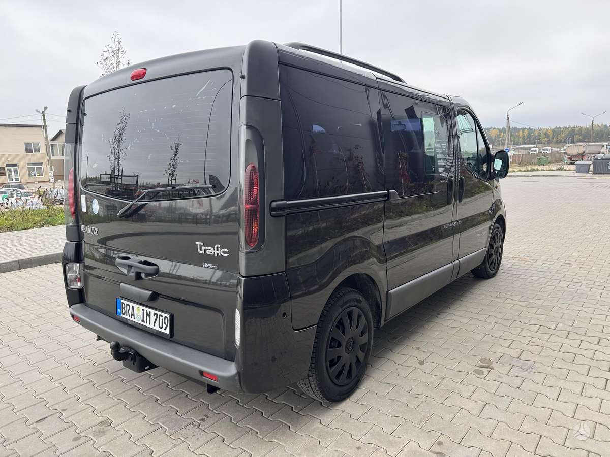 Renault Trafic 2004 — photo 5