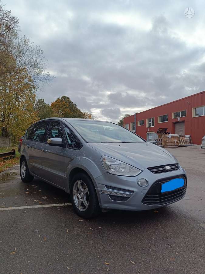 Ford S-MAX 2013 — interior