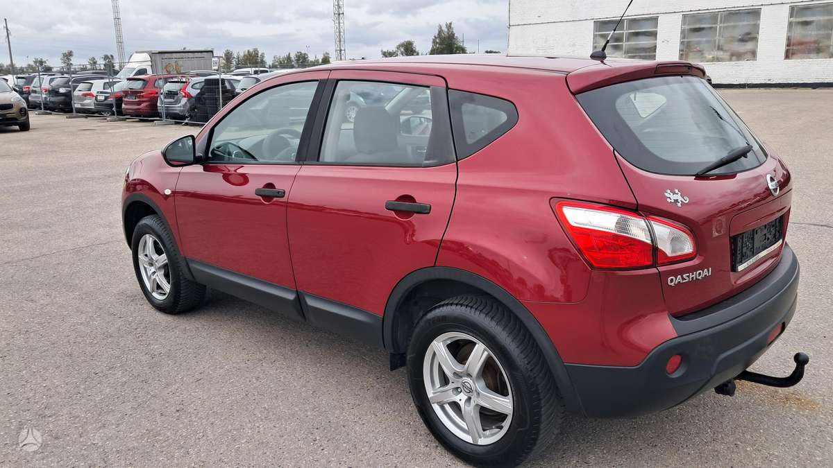 Nissan Qashqai 2010 — двигун 1461 cm³, 103 HP (76kW)