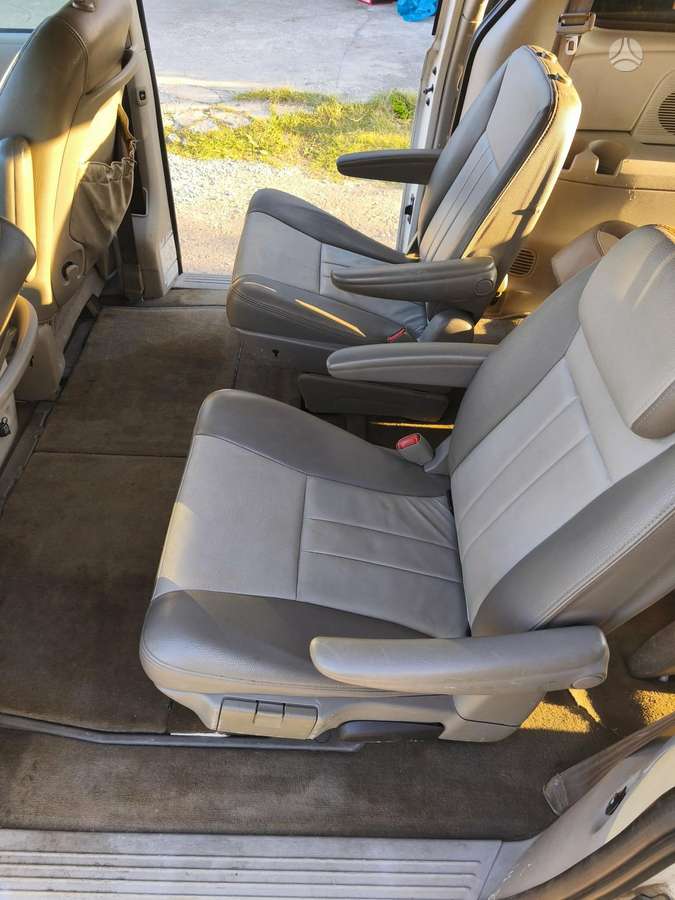 Chrysler Town 2004 — photo 9