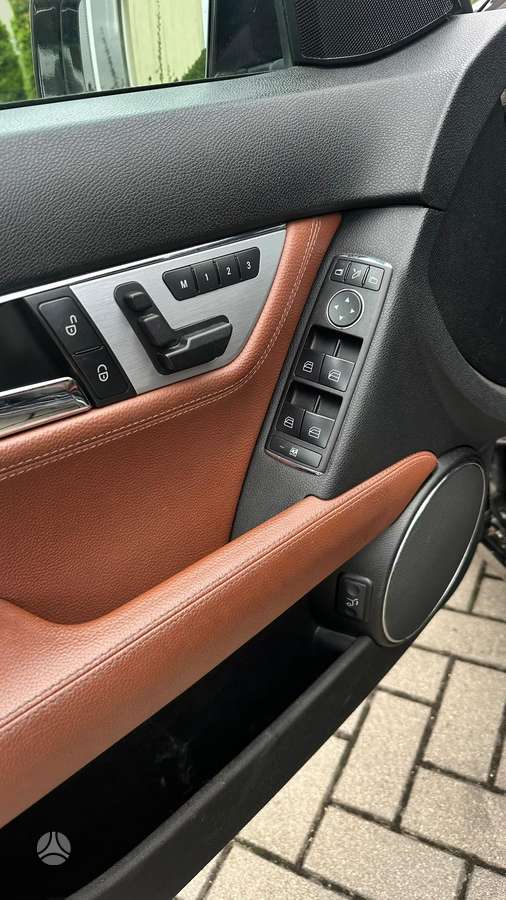 Mercedes-Benz C220 2008 — photo 7