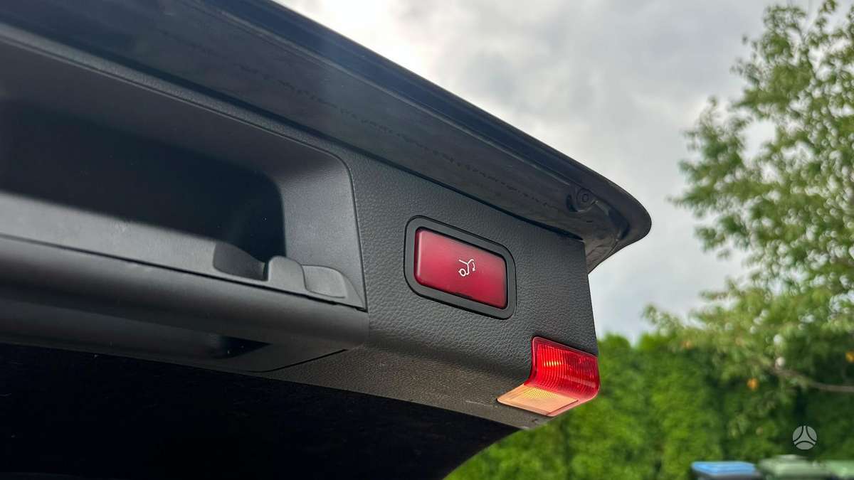 Mercedes-Benz C220 2008 — photo 9