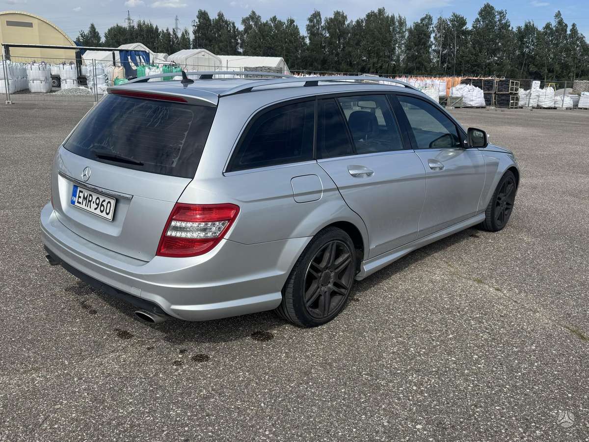 Mercedes-Benz C320 2009 — photo 5