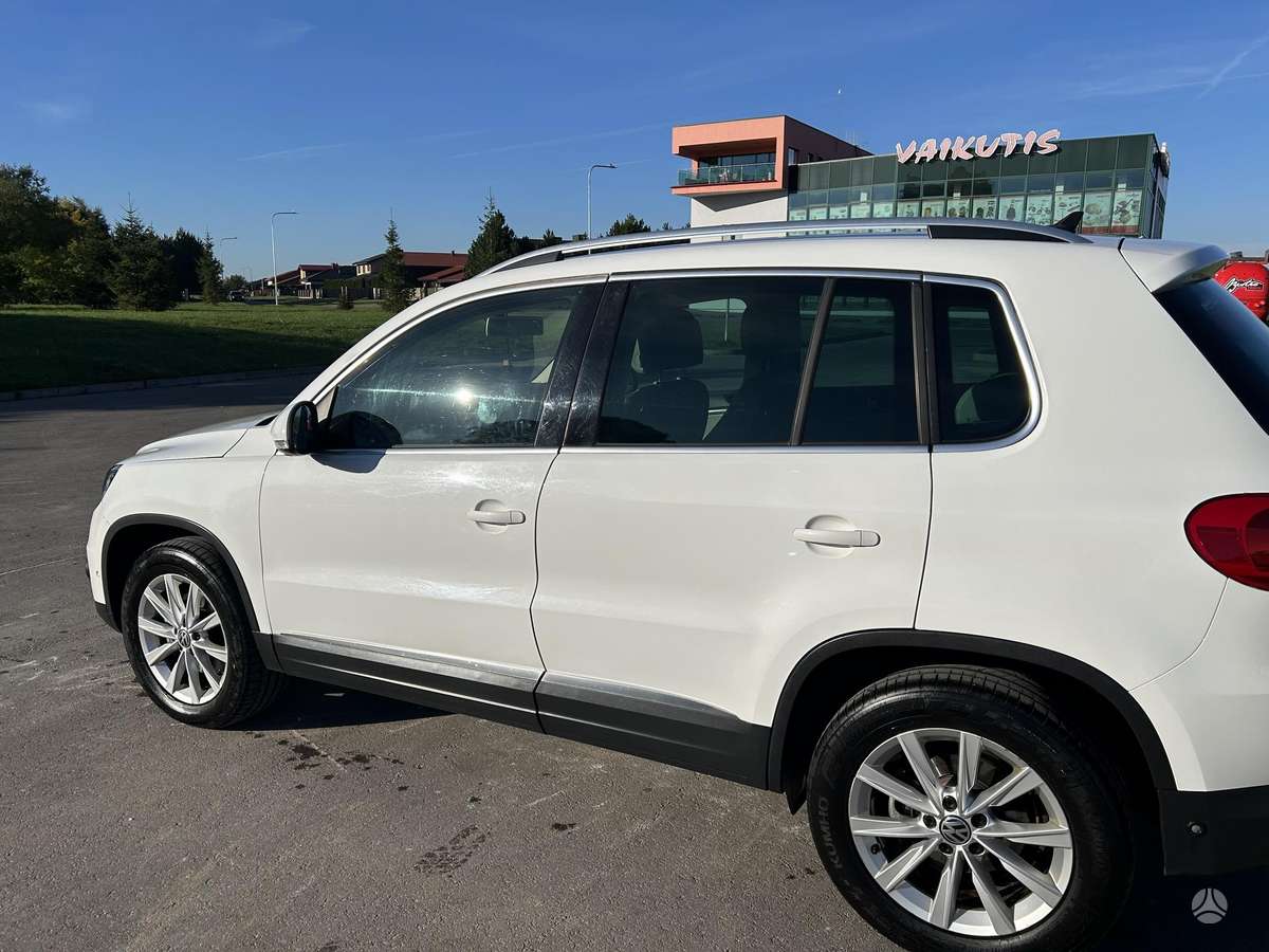 Volkswagen Tiguan 2012 — photo 12