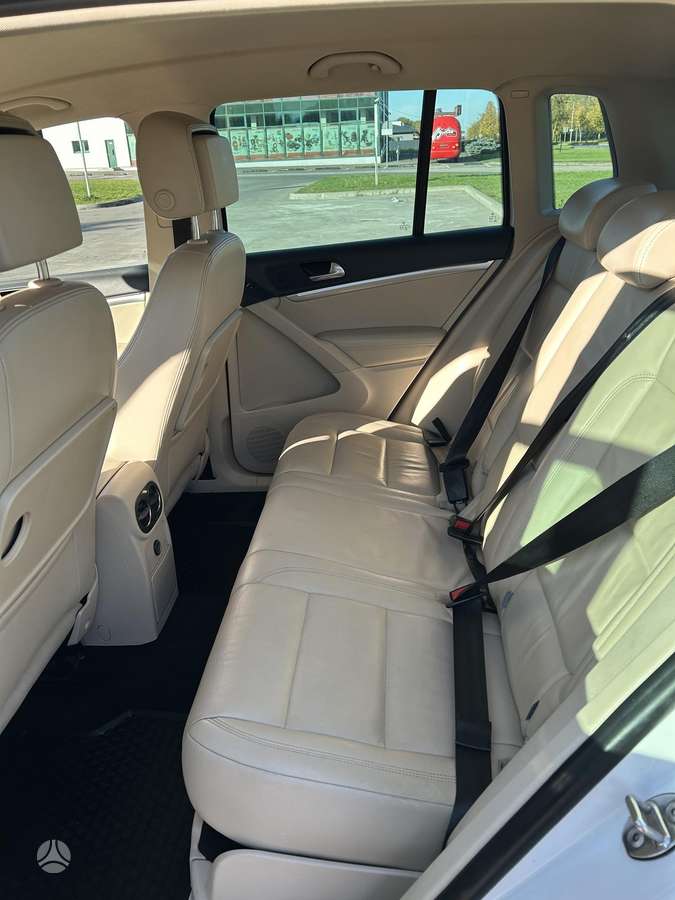 Volkswagen Tiguan 2012 — photo 7