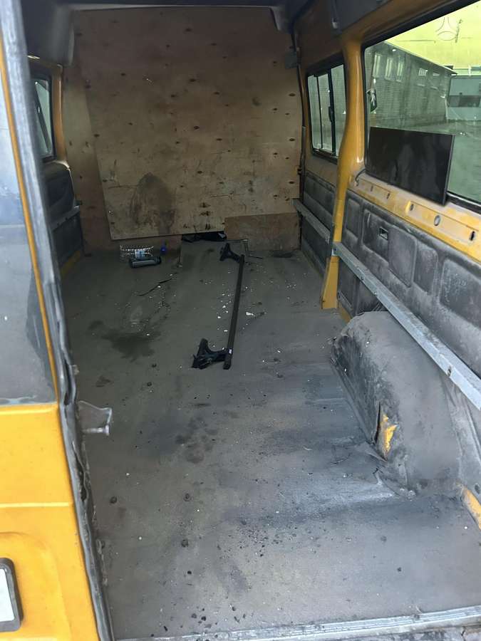 Ford Transit 2004 — photo 6