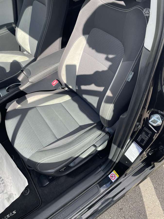 Toyota Avensis 2015 — photo 9