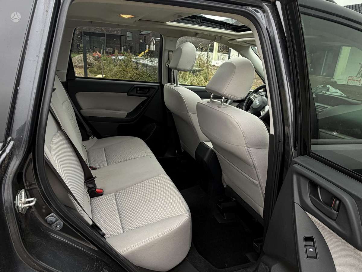 Subaru Forester 2015 — photo 10