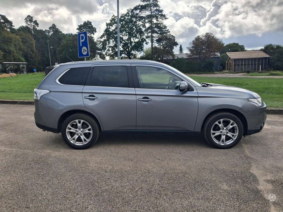 Mitsubishi Outlander 2014 — photo 10