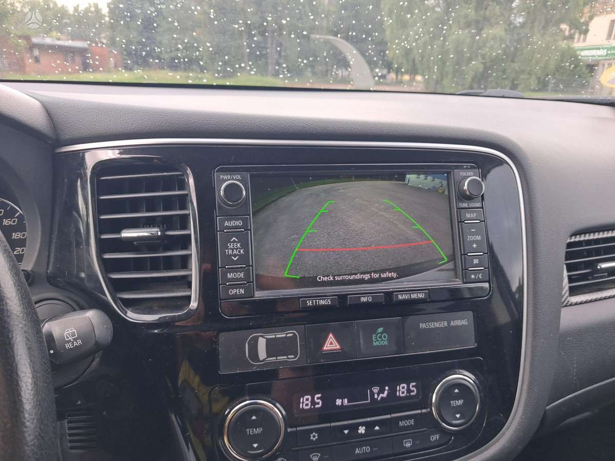 Mitsubishi Outlander 2014 — photo 17