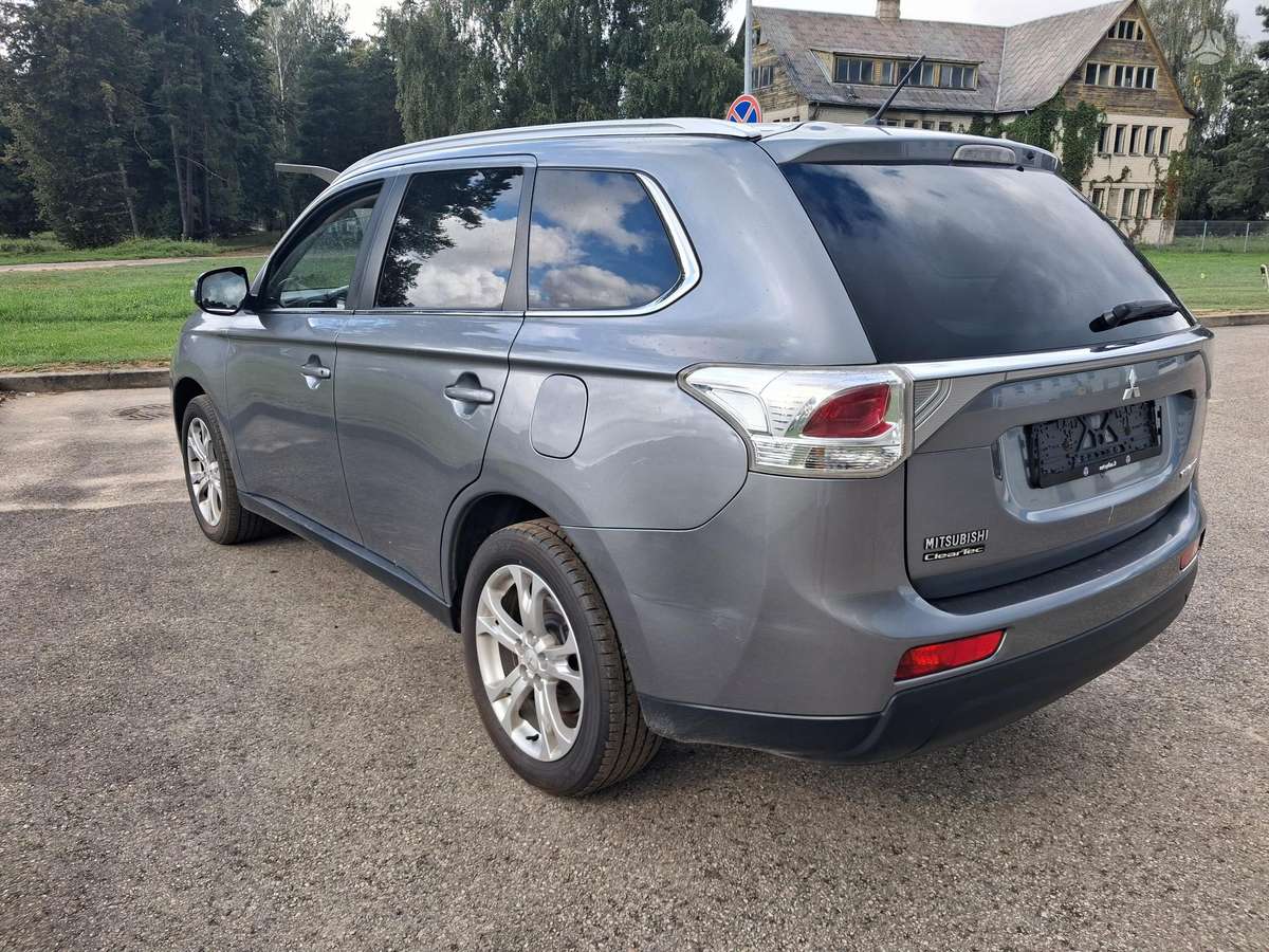Mitsubishi Outlander 2014 — photo 7