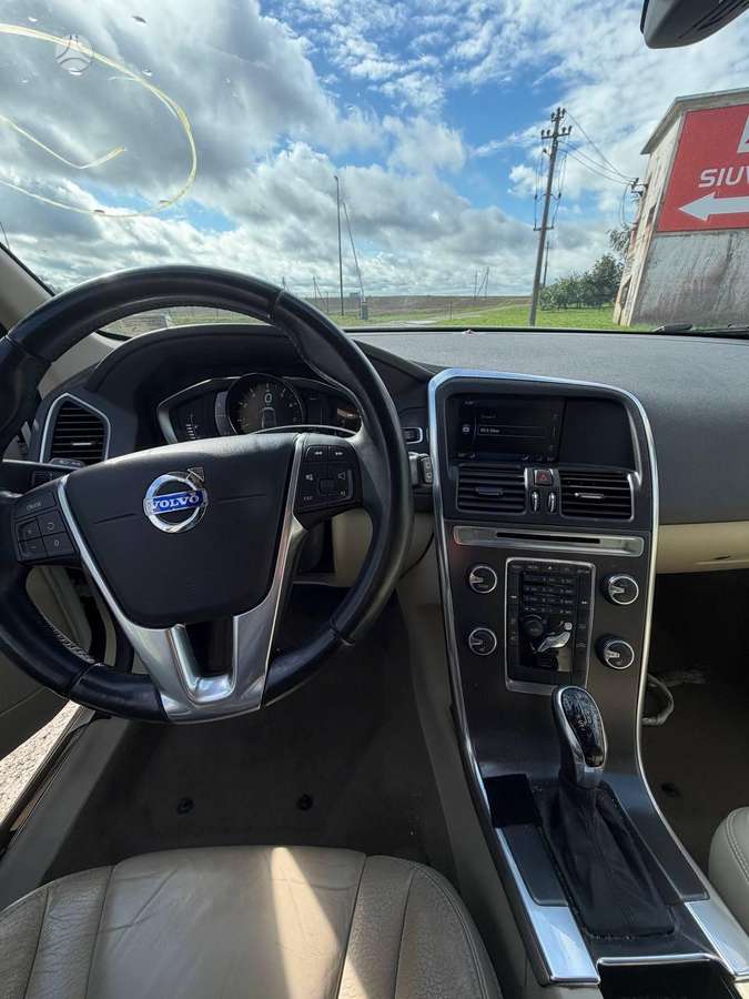 Volvo XC60 2014 — photo 13