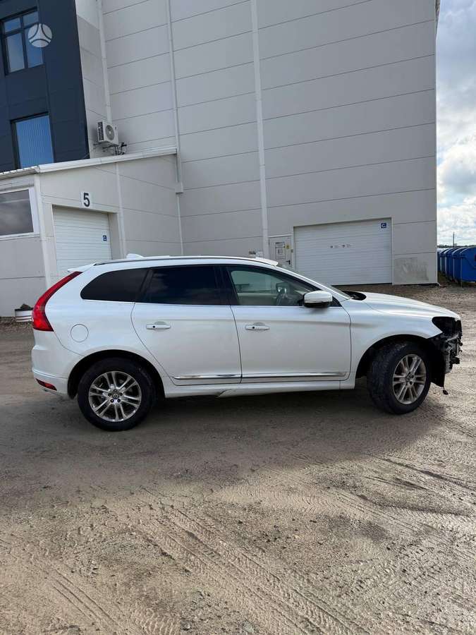 Volvo XC60 2014 — photo 7