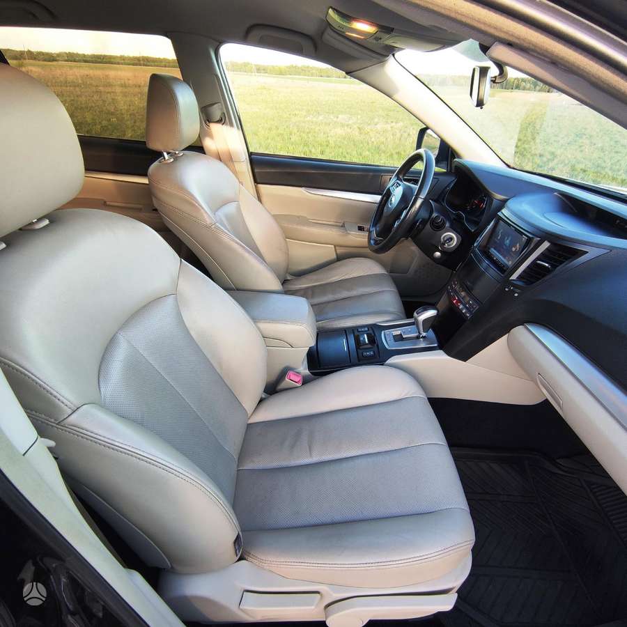 Subaru Outback 2013 — фото 12