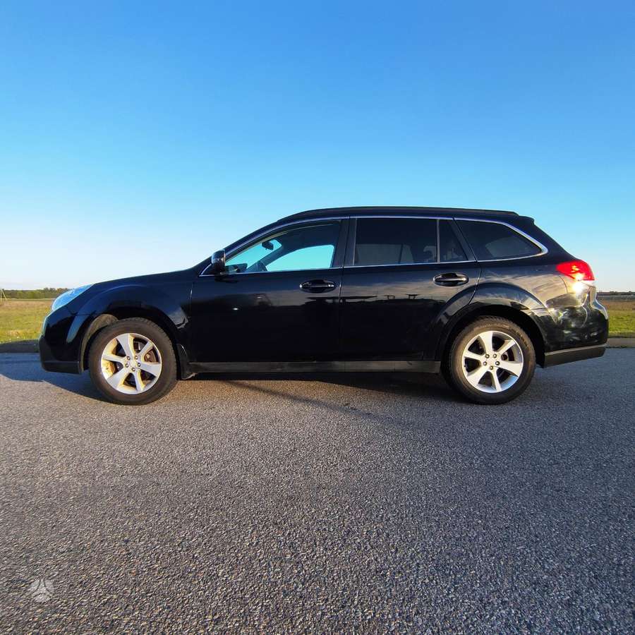 Subaru Outback 2013 — фото 9