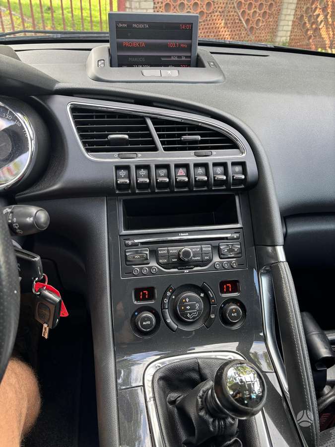 Peugeot 3008 2013 — photo 9