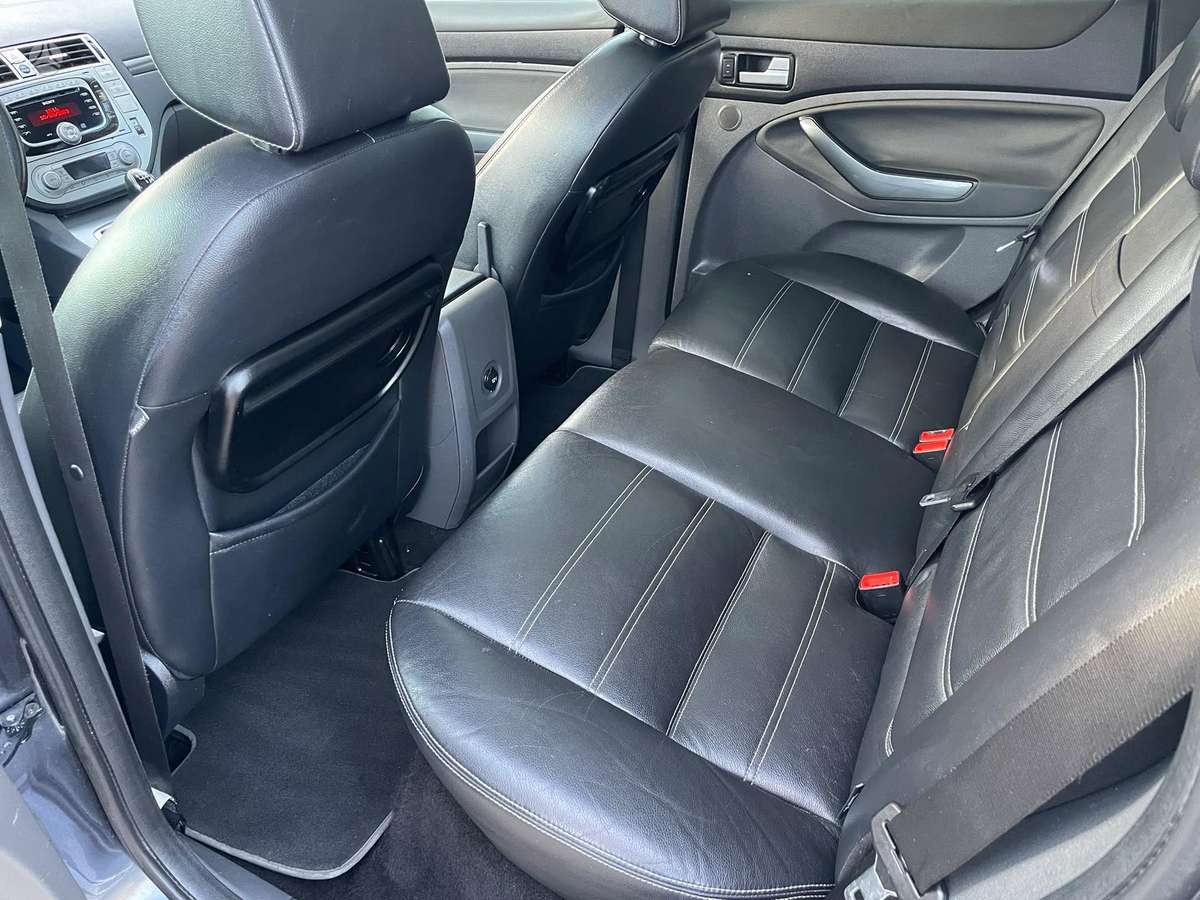 Ford Kuga 2009 — photo 13