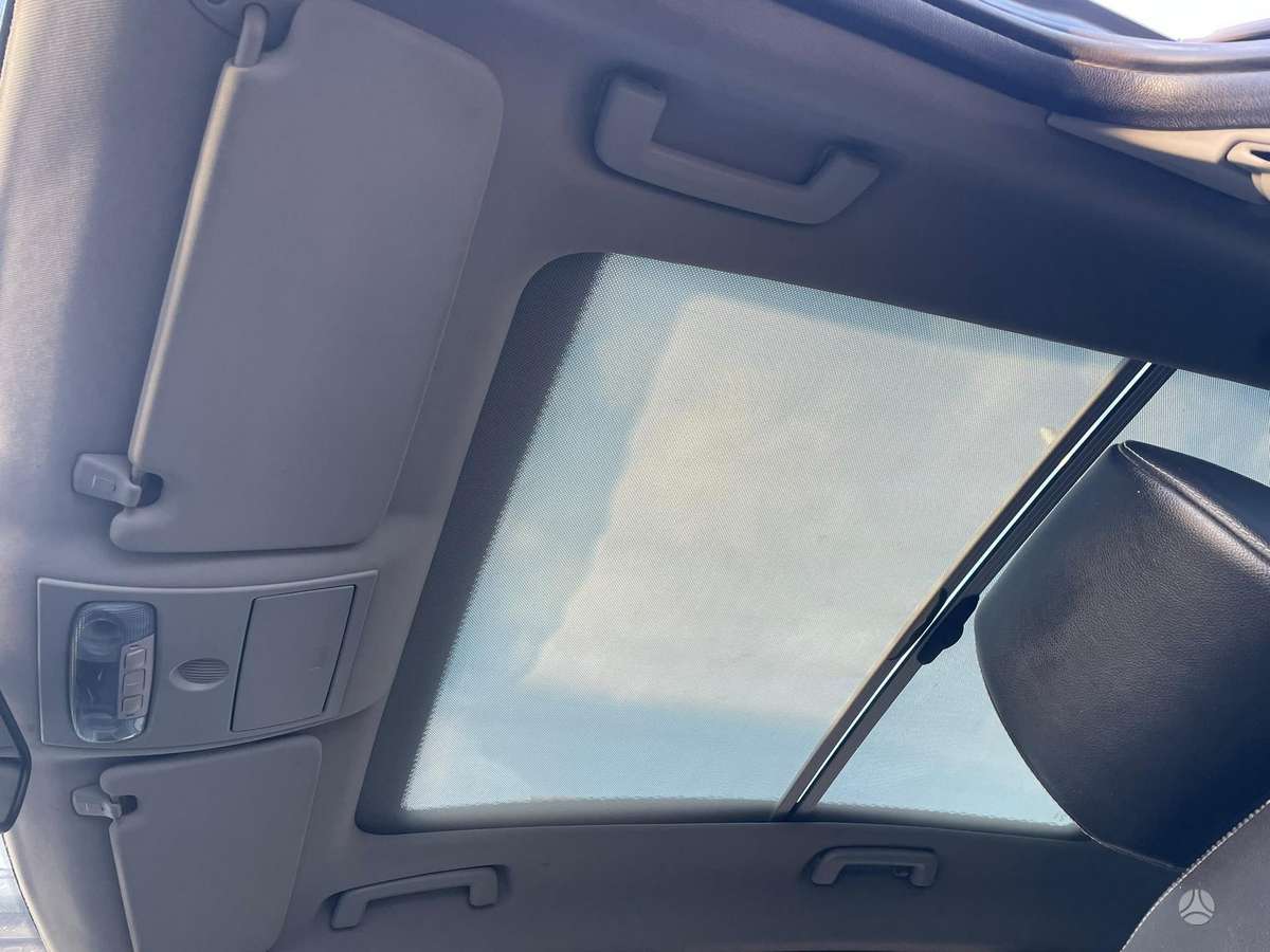 Ford Kuga 2009 — photo 17