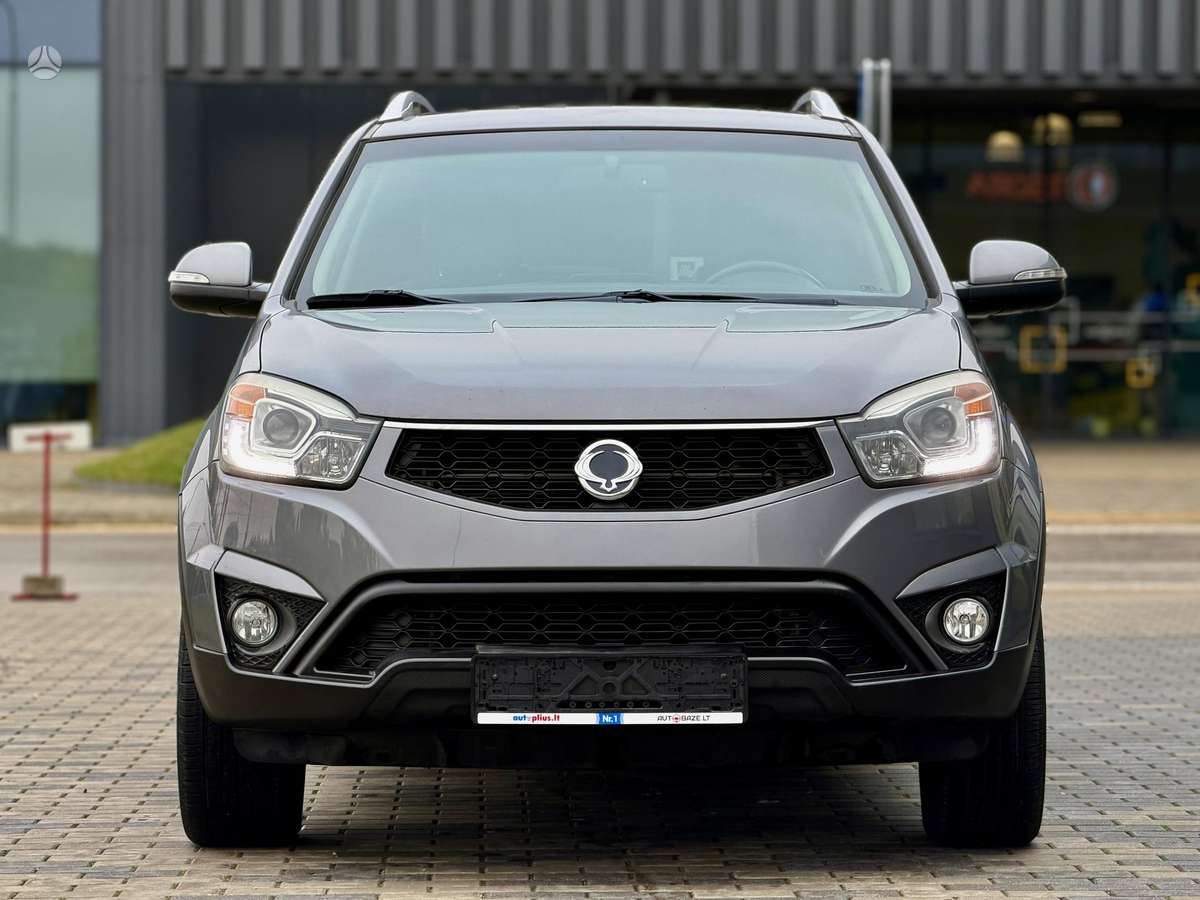 SsangYong Korando 2015 — вигляд ззаду
