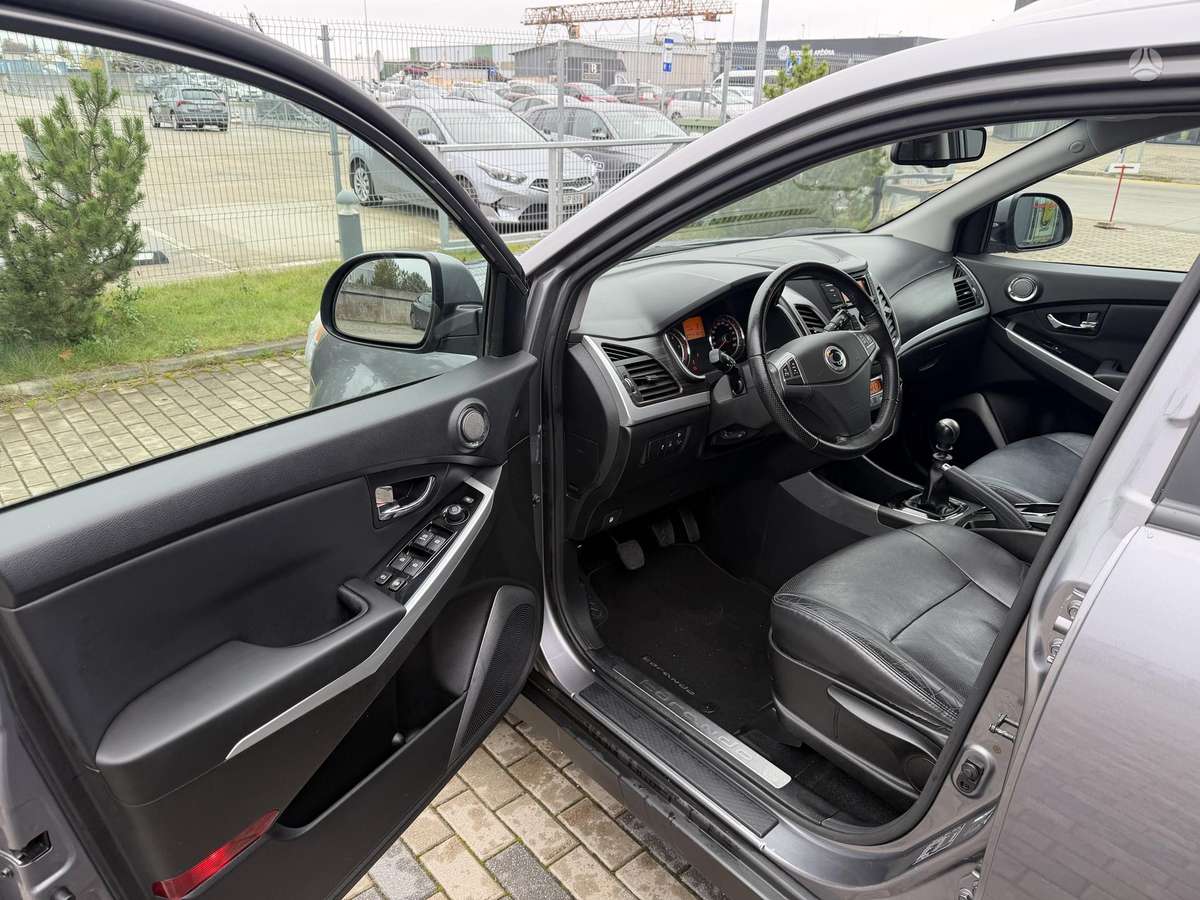 SsangYong Korando 2015 — фото 9