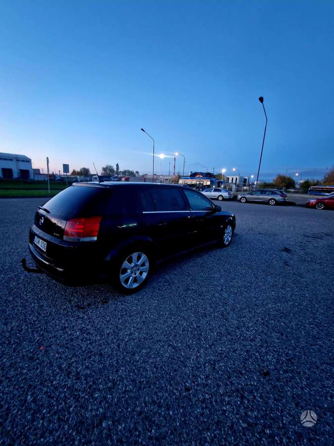 Opel Signum 2004 — салон