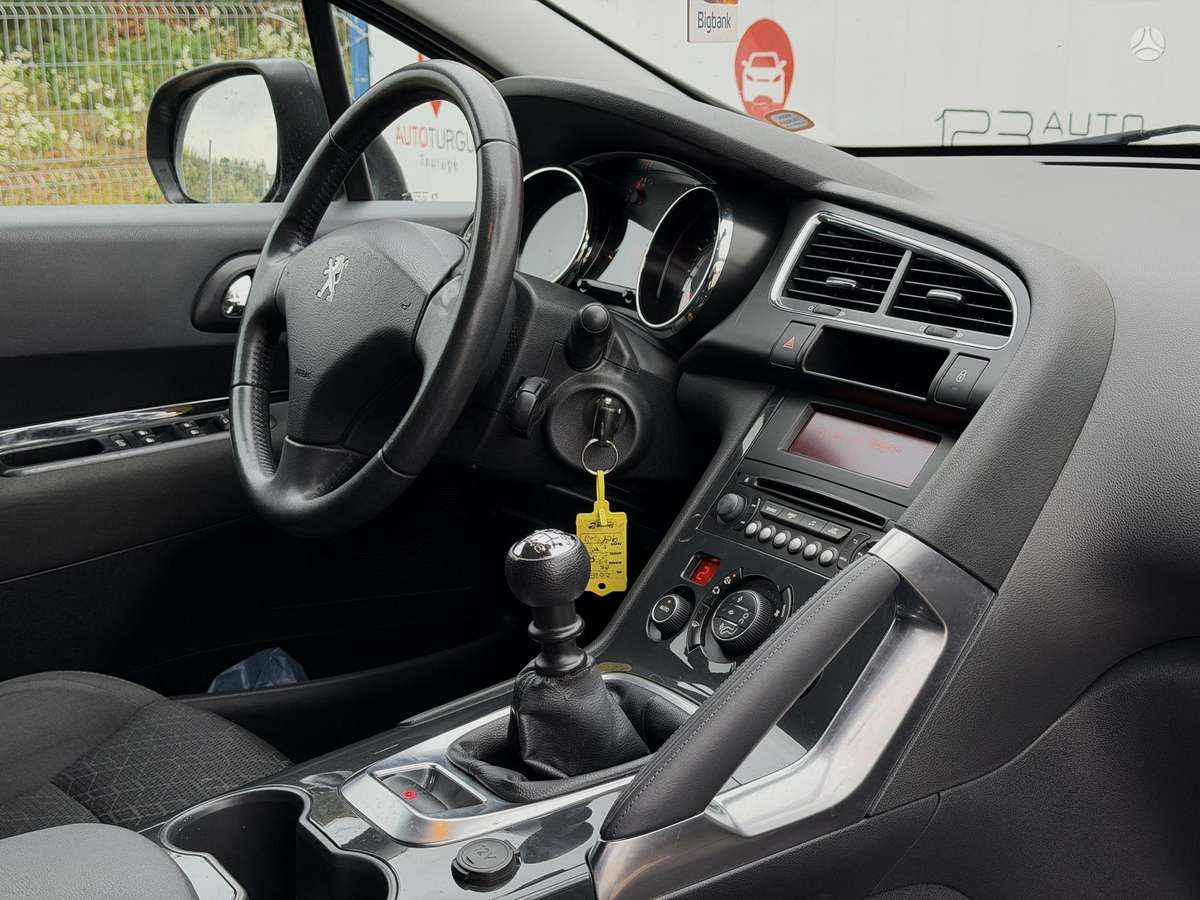Peugeot 3008 2015 — photo 13