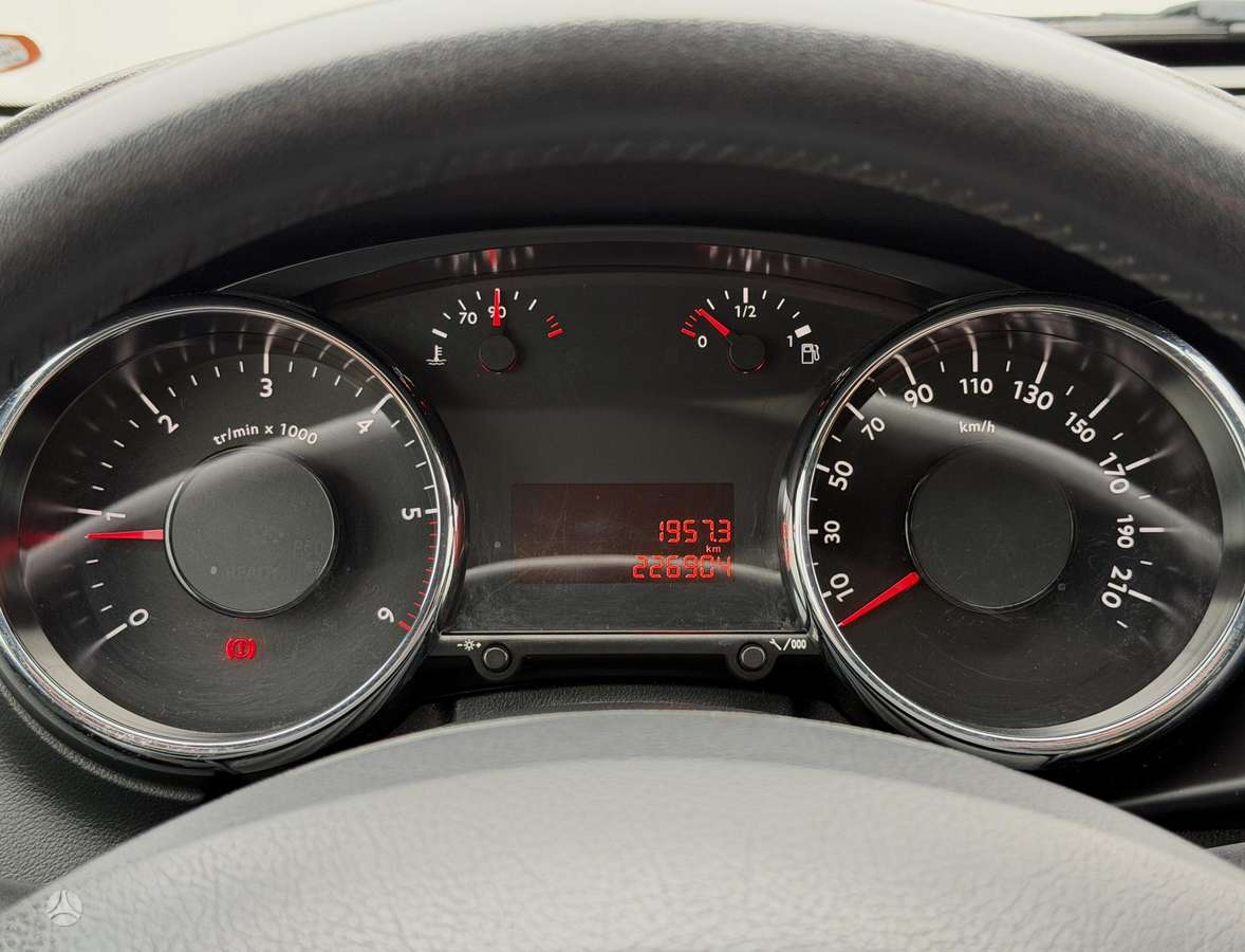 Peugeot 3008 2015 — photo 17