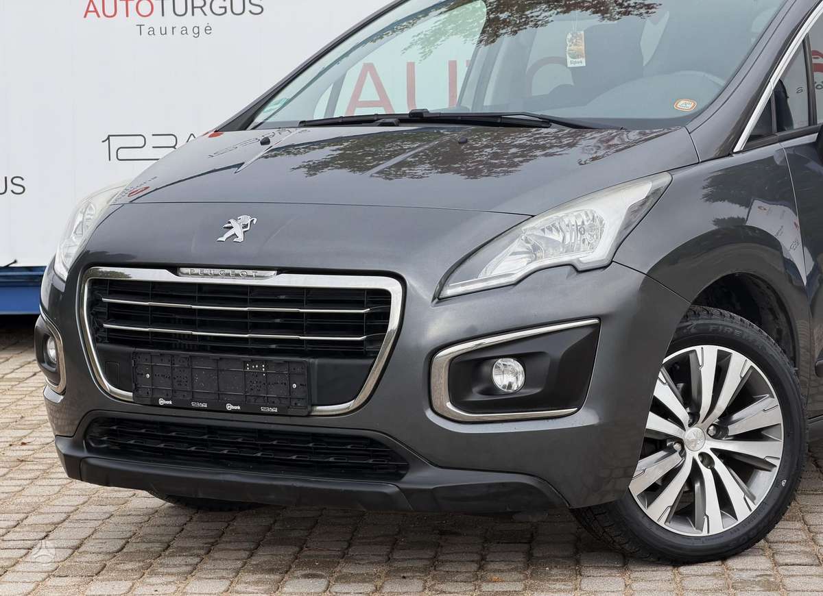 Peugeot 3008 2015 — rear view