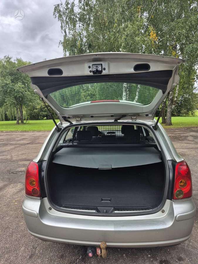 Toyota Avensis 2005 — engine 1794 cm³, 129 HP (95kW)