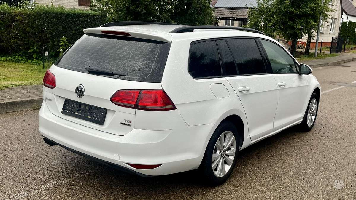 Volkswagen Golf 2014 — engine 1598 cm³, 105 HP (77kW)